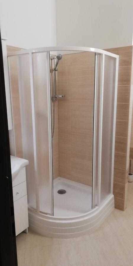 Booking Trzni Decin Zewnętrze zdjęcie